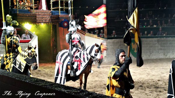 Family fun at the Medieval Times Dinner and Tournament #MTFAN