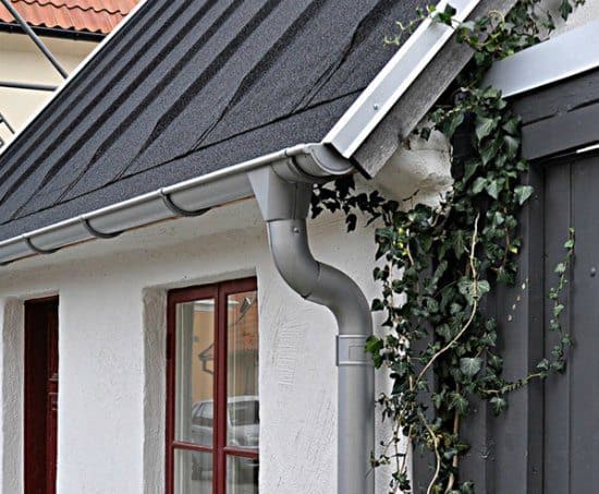 the-experts-guide-to-buying-rain-gutters