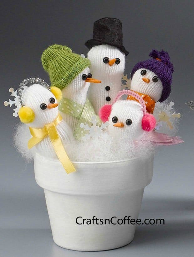 snowman-crafts-for-kids-glove-snowmen