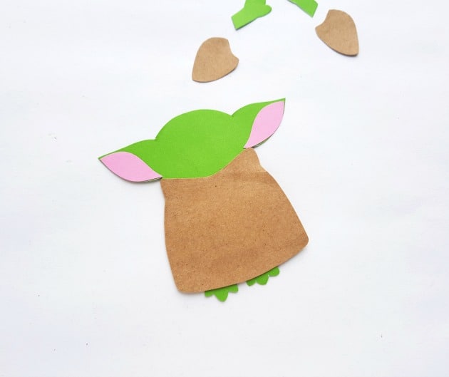 Baby Yoda Paper Craft